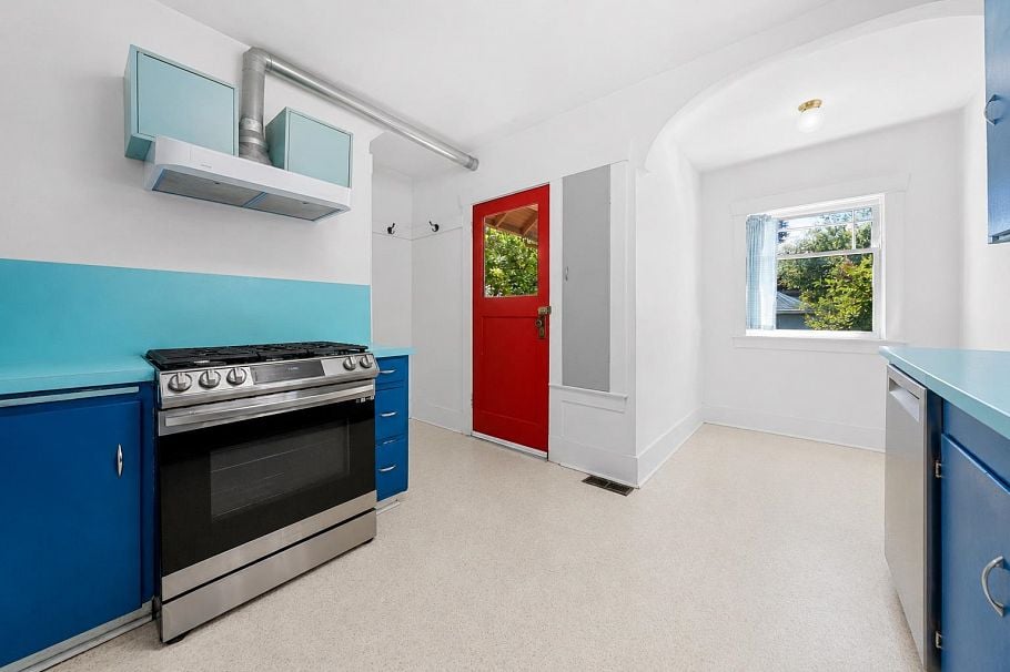 3218 W 6th Avenue Vancouver, BC - 15
