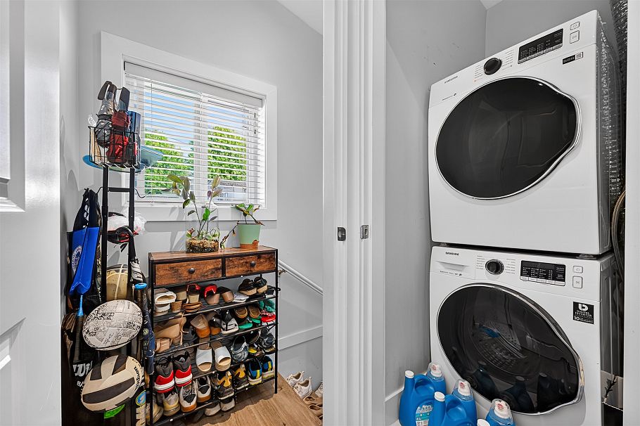 1315 E 33rd Avenue Vancouver, BC - 16