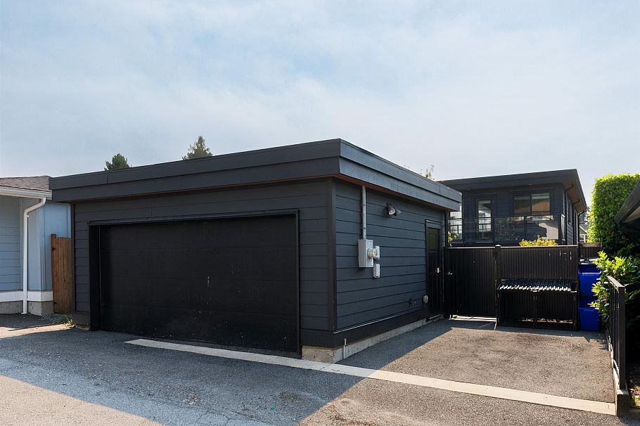 238 E 19th Street North Vancouver, BC - 21