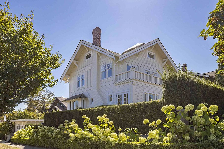5112 Maple Street Vancouver, BC - 2