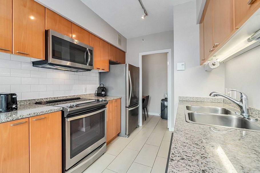 1808 1200 W Georgia Street Vancouver, BC - 11