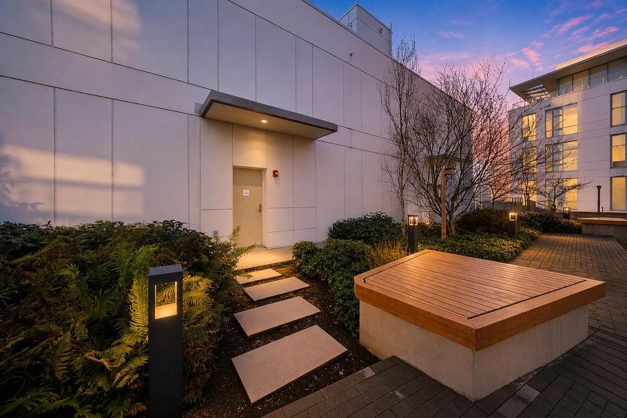 7 8508 Jack Uppal Street Vancouver, BC - 19