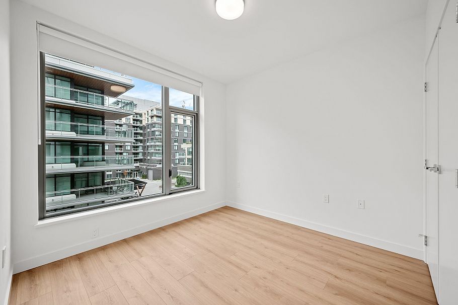 425 755 Harbourside Drive North Vancouver, BC - 11