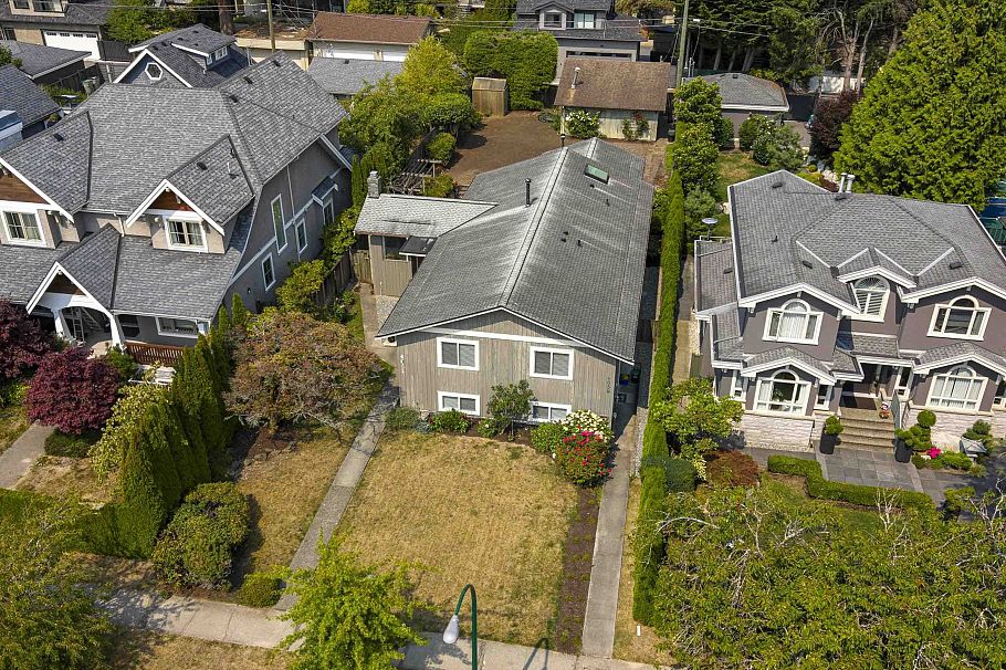 4041 W 39th Avenue Vancouver, BC - 32