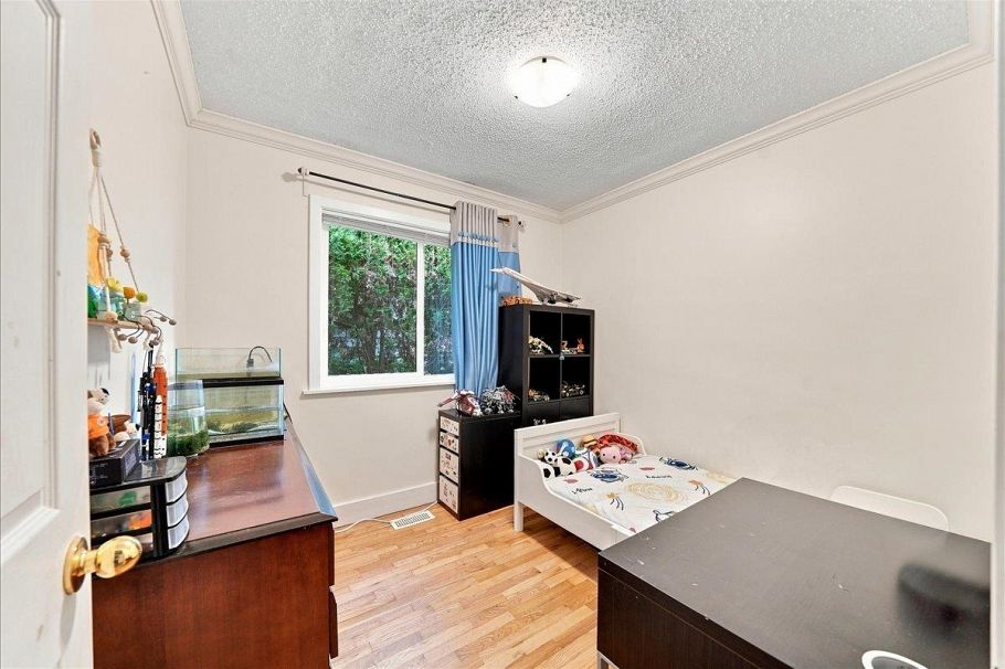 4820 Moss Street Vancouver, BC - 17