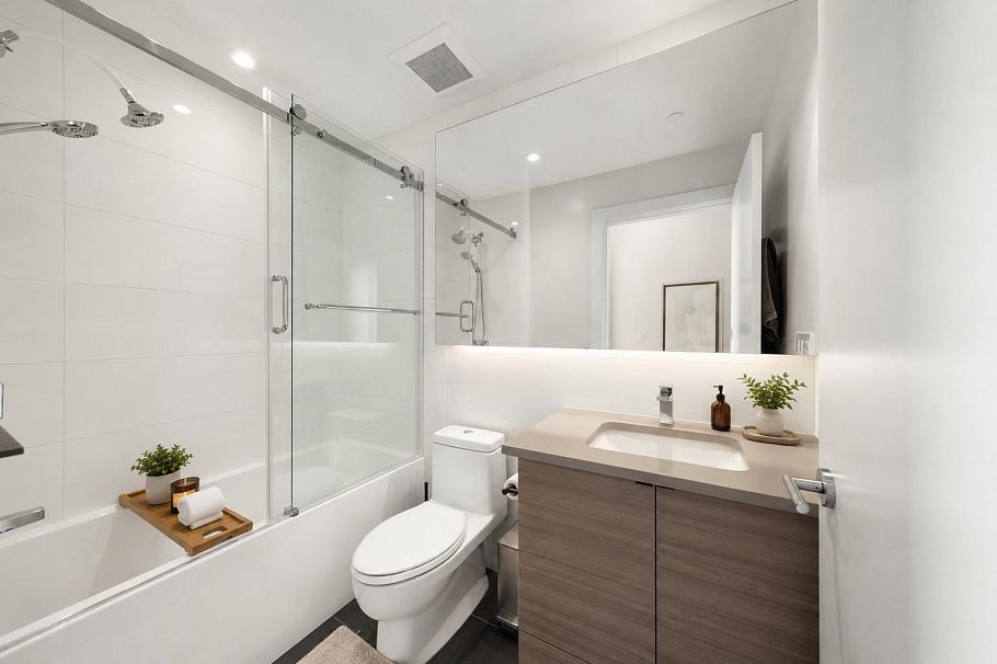 7 8508 Jack Uppal Street Vancouver, BC - 31