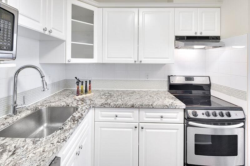 701 145 St Georges Avenue North Vancouver, BC - 12