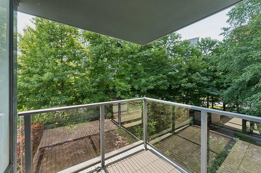 305 8 Smithe Mews Vancouver, BC - 21