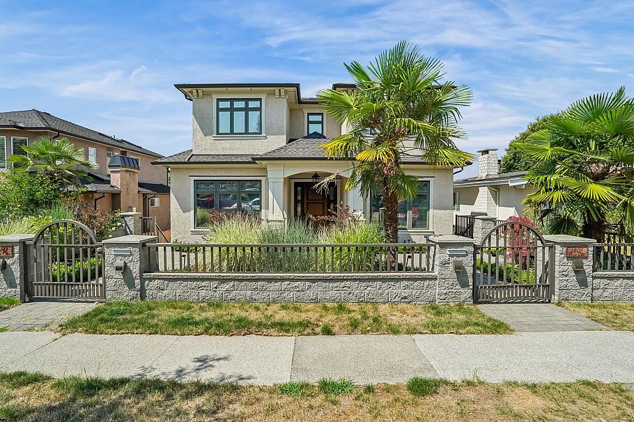 5807 Cree Street Vancouver, BC - 1