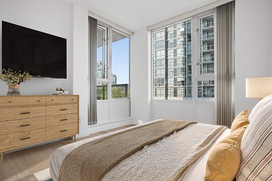 505 1067 Marinaside Crescent Vancouver, BC - 17