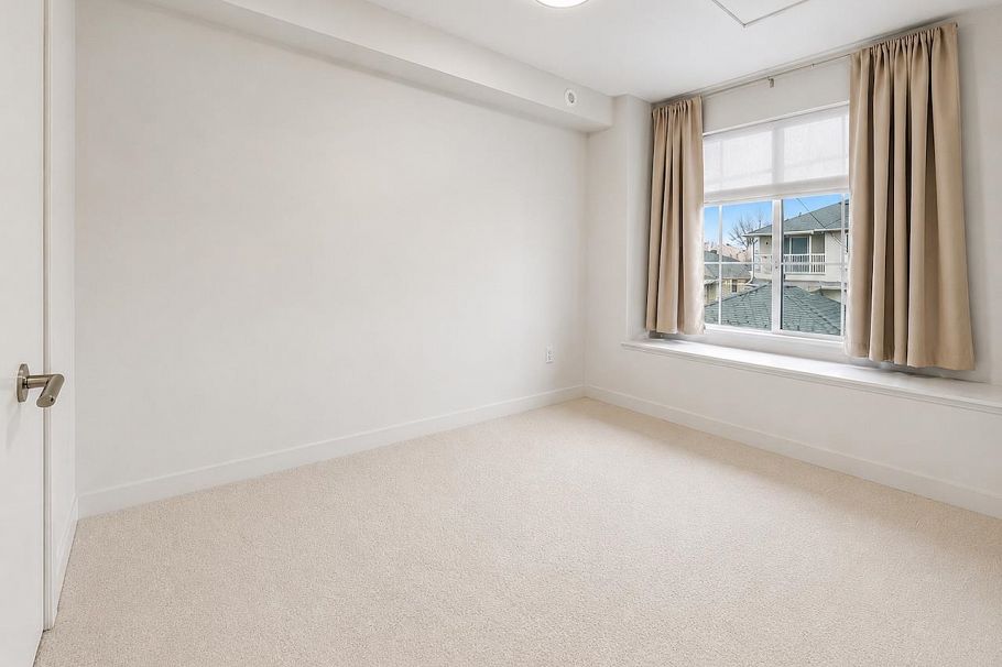 7891 Oak Street Vancouver, BC - 12