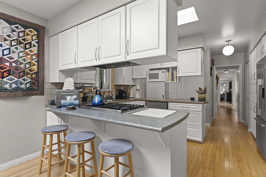 4041 W 39th Avenue Vancouver, BC - 11