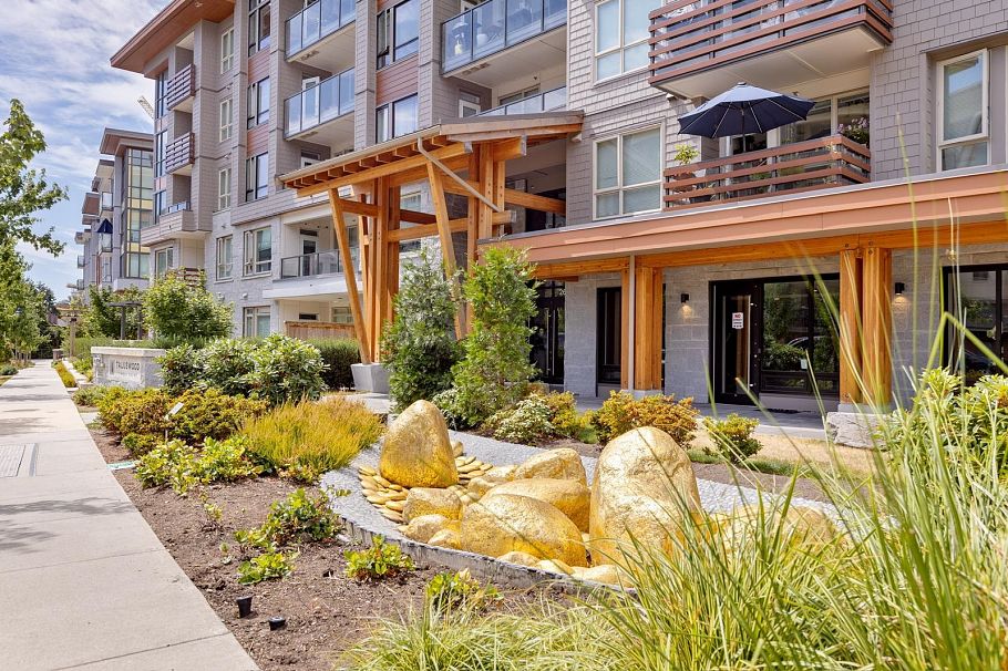 212 2663 Library Lane North Vancouver, BC - 2