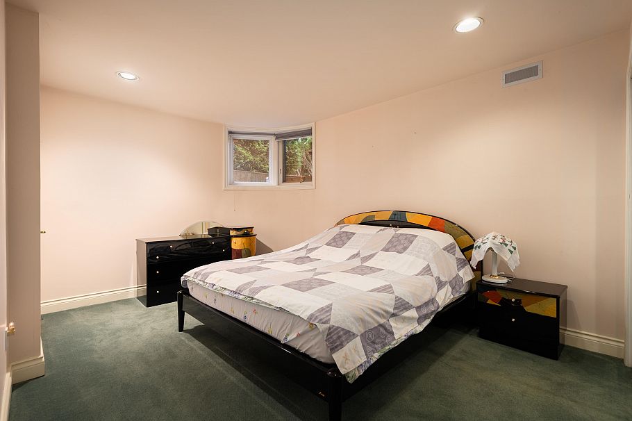 1277 W King Edward Avenue Vancouver, BC - 31