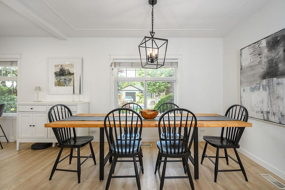 3248 Beverley Crescent North Vancouver, BC - 1