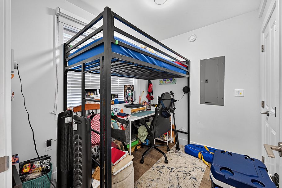 1315 E 33rd Avenue Vancouver, BC - 10