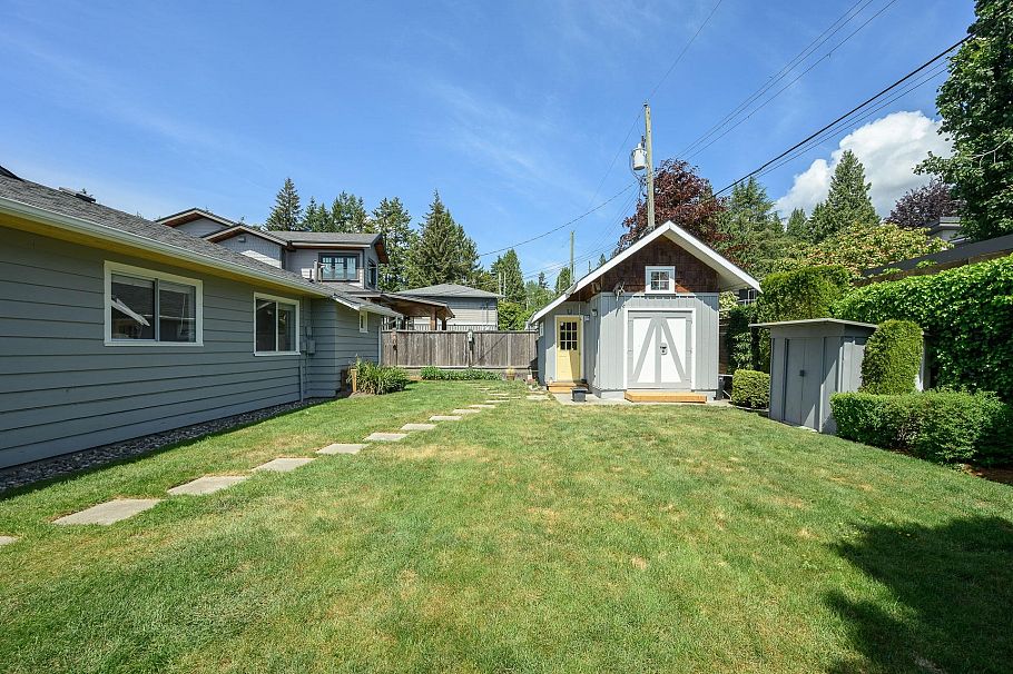 3248 Beverley Crescent North Vancouver, BC - 27