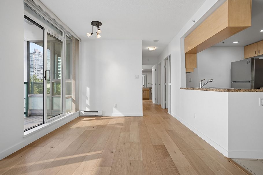 505 1067 Marinaside Crescent Vancouver, BC - 14