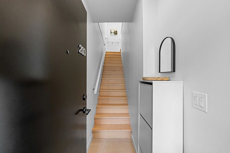 203 650 E 2nd Street North Vancouver, BC - 15