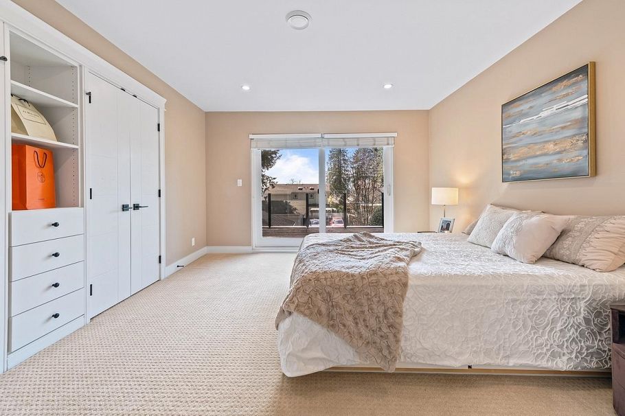 839 W 20th Street North Vancouver, BC - 25