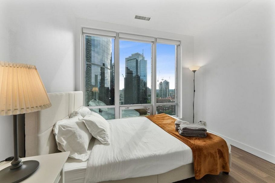 1204 989 Nelson Street Vancouver, BC - 17