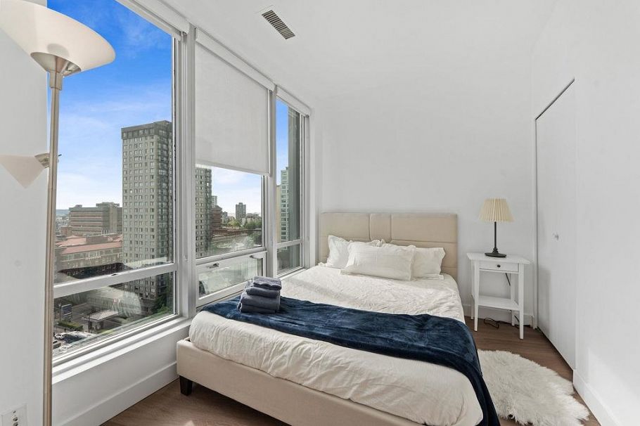 1204 989 Nelson Street Vancouver, BC - 14