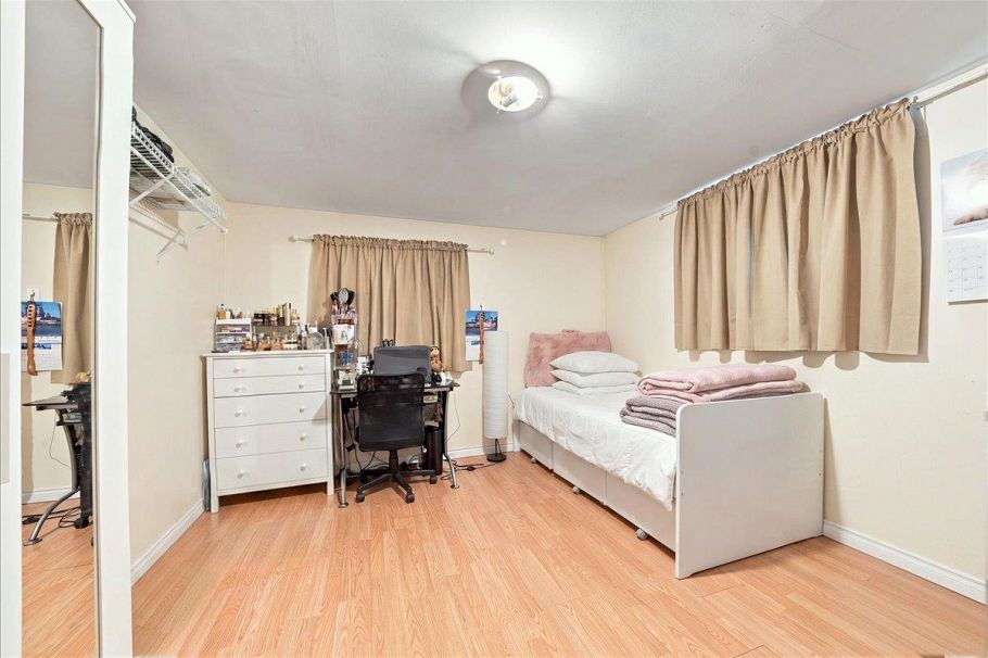 4820 Moss Street Vancouver, BC - 21