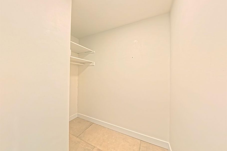 210 1540 HARO STREET, Vancouver BC V6G 1G5 Vancouver, BC - 10