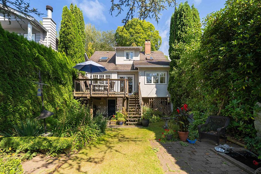 3864 W 29th Avenue Vancouver, BC - 35
