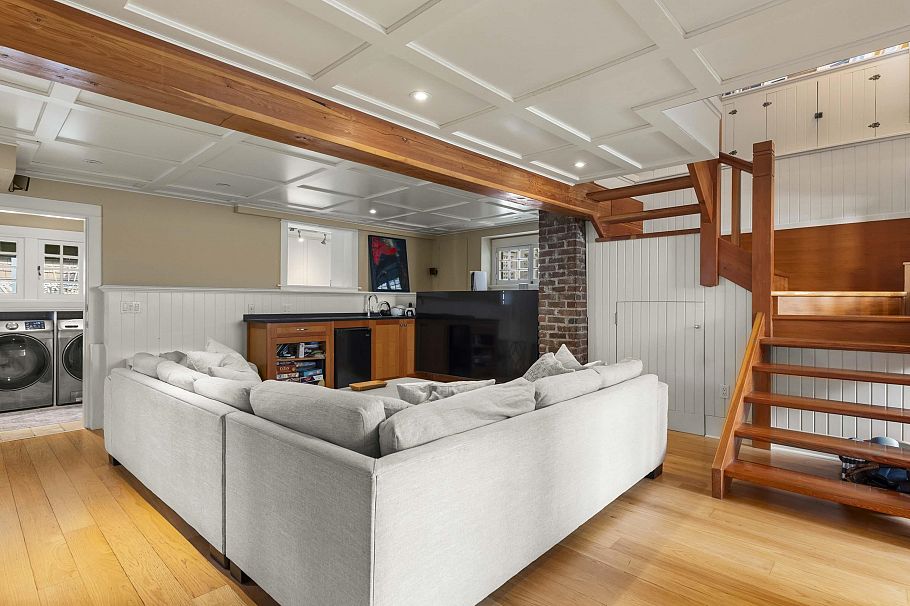 5112 Maple Street Vancouver, BC - 35