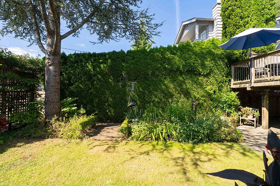 3864 W 29th Avenue Vancouver, BC - 34