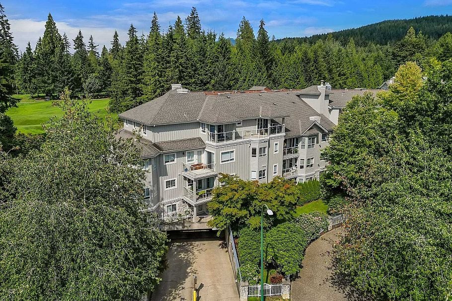 104 1281 Parkgate Avenue North Vancouver, BC - 1