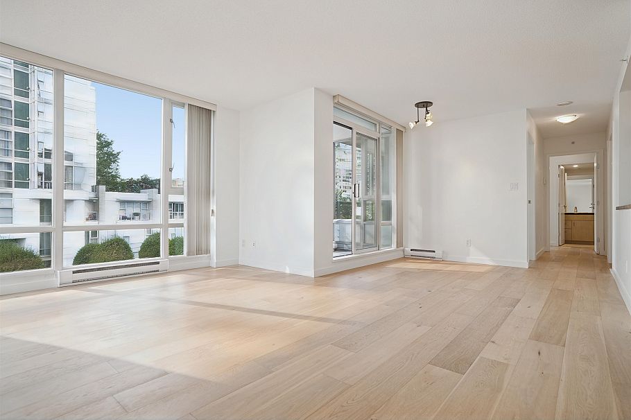 505 1067 Marinaside Crescent Vancouver, BC - 12