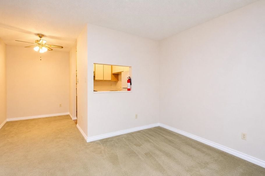 203 1775 W 10th Avenue Vancouver, BC - 11