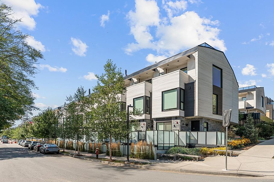 203 650 E 2nd Street North Vancouver, BC - 17