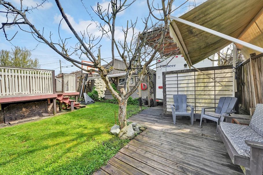 2150 Nanaimo Street Vancouver, BC - 24