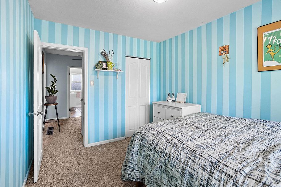 3020 Thorncliffe Drive North Vancouver, BC - 23