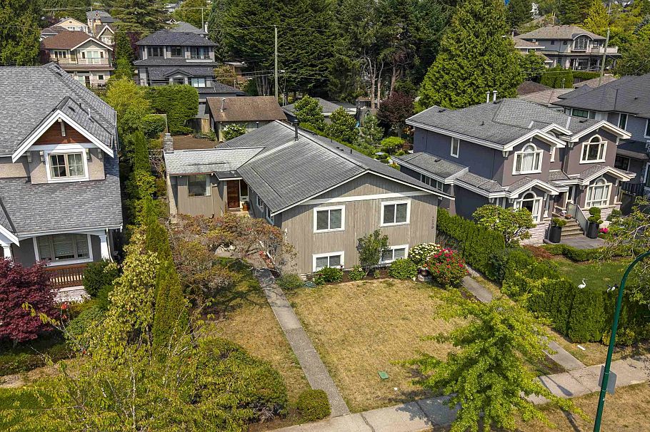4041 W 39th Avenue Vancouver, BC - 31