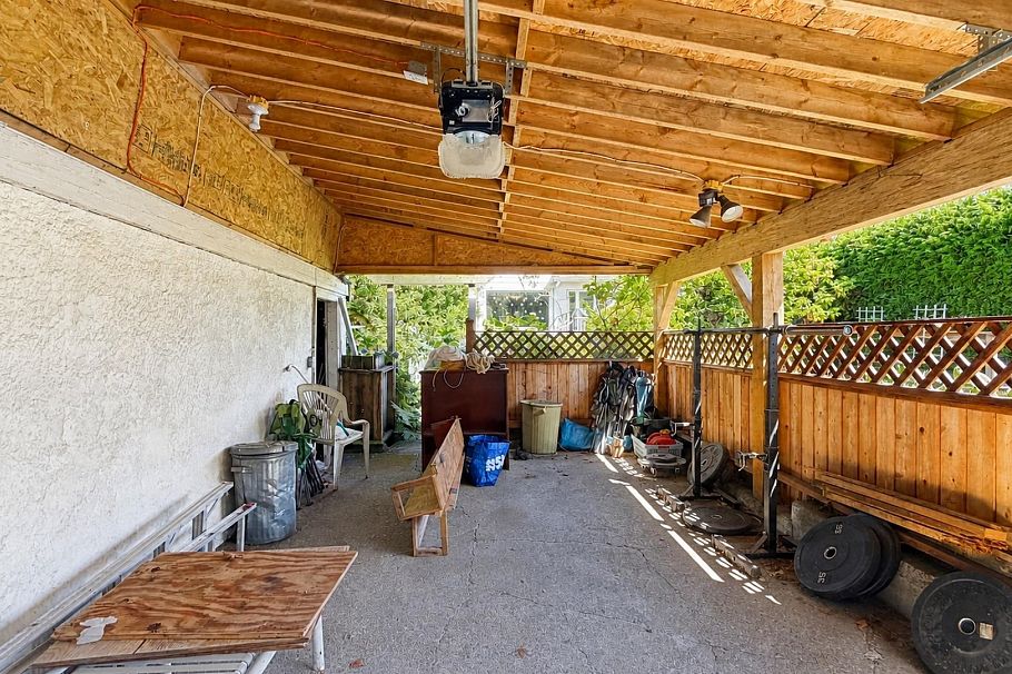 624 W 30th Avenue Vancouver, BC - 39