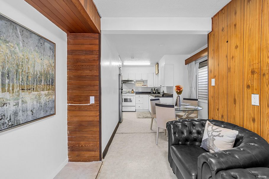 3006 E 27th Avenue Vancouver, BC - 10