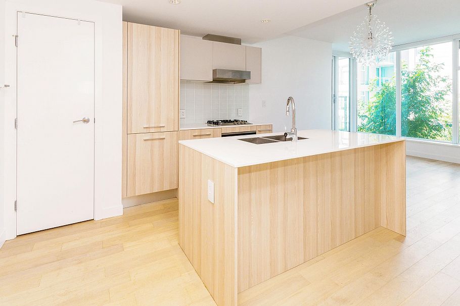 510 2221 E 30th Avenue Vancouver, BC - 3