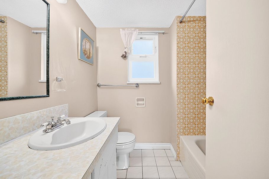 3060 Euclid Avenue Vancouver, BC - 24