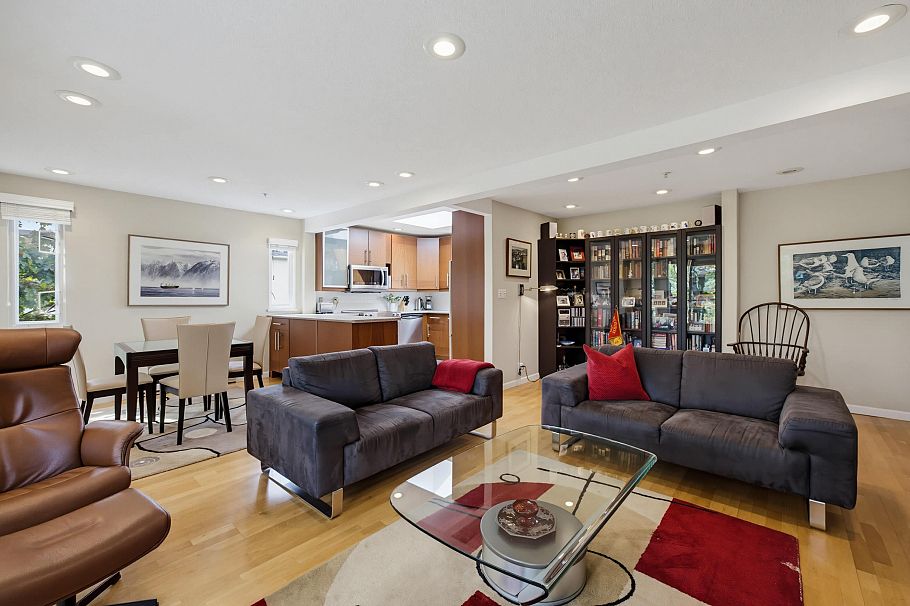 403 1200 W 10th Avenue Vancouver, BC - 9