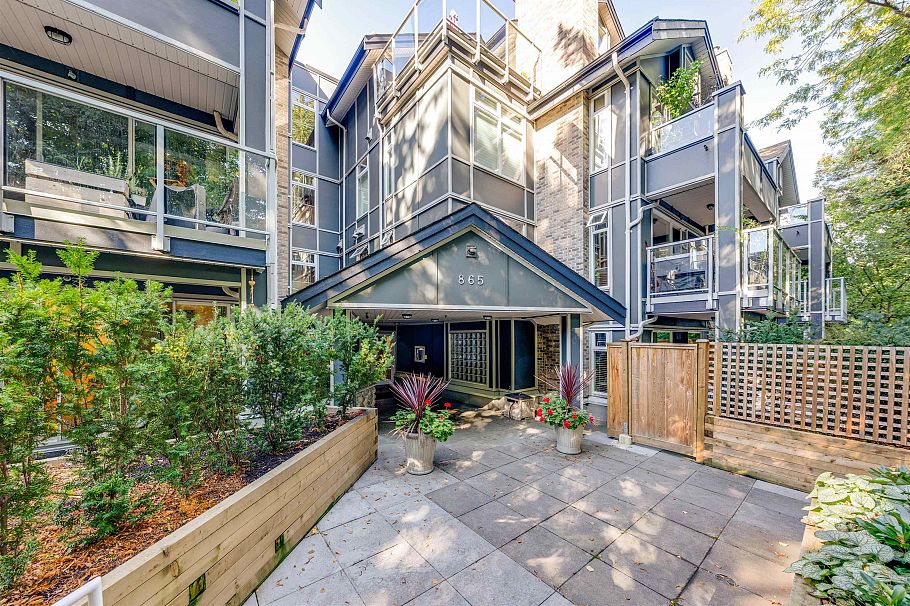 304 865 W 15th Avenue Vancouver, BC - 22