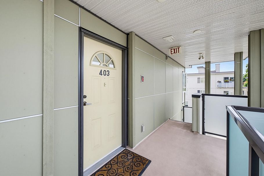 403 1200 W 10th Avenue Vancouver, BC - 4