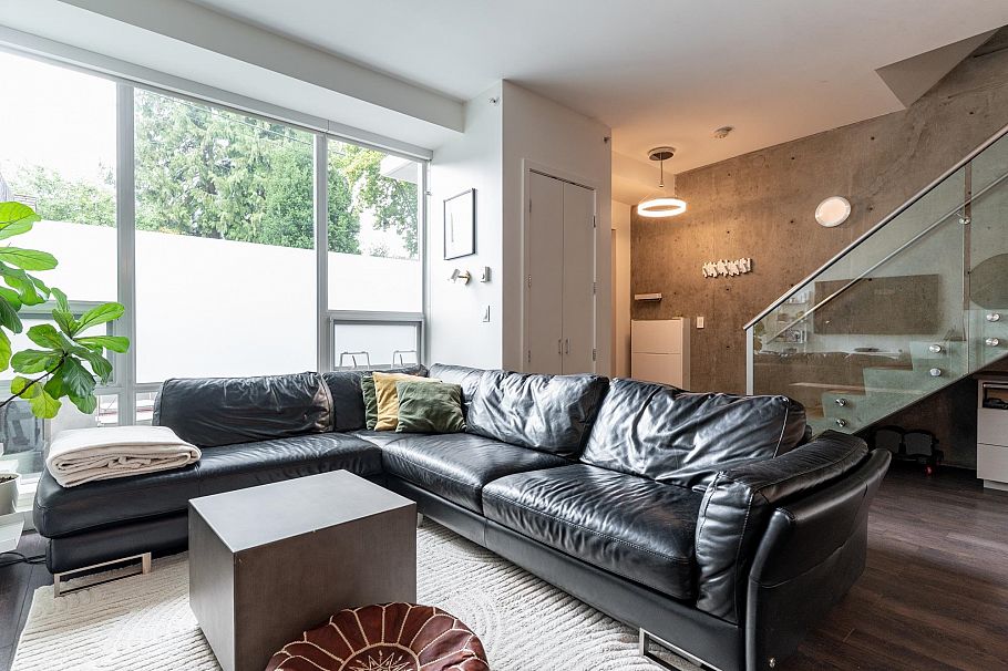 182 E 17th Avenue Vancouver, BC - 10