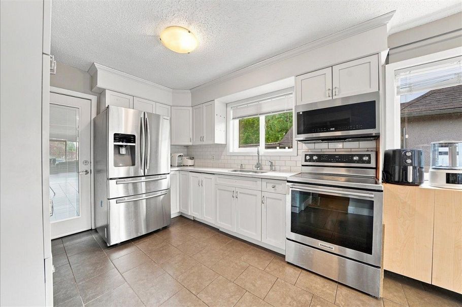 4820 Moss Street Vancouver, BC - 10