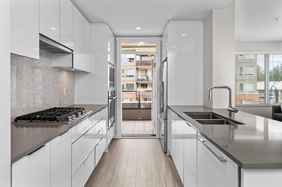 212 2663 Library Lane North Vancouver, BC - 13