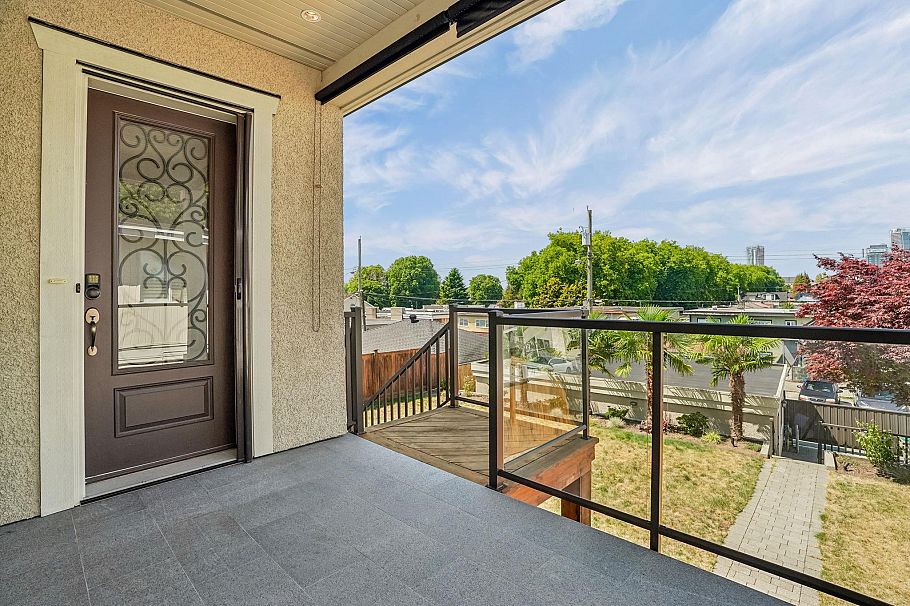 5807 Cree Street Vancouver, BC - 34