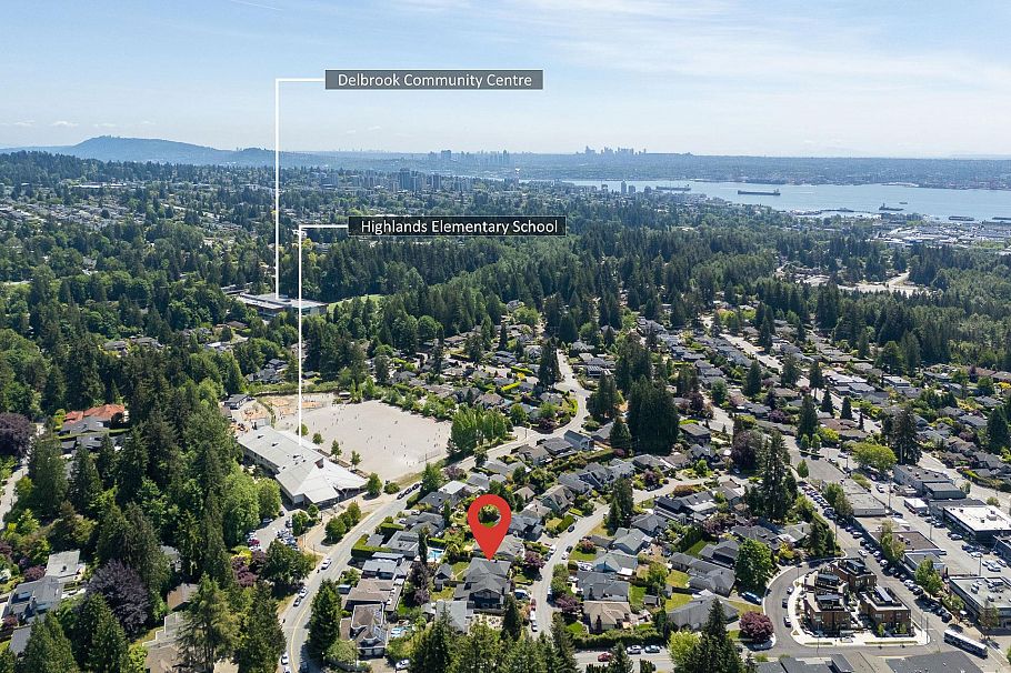 3248 Beverley Crescent North Vancouver, BC - 38